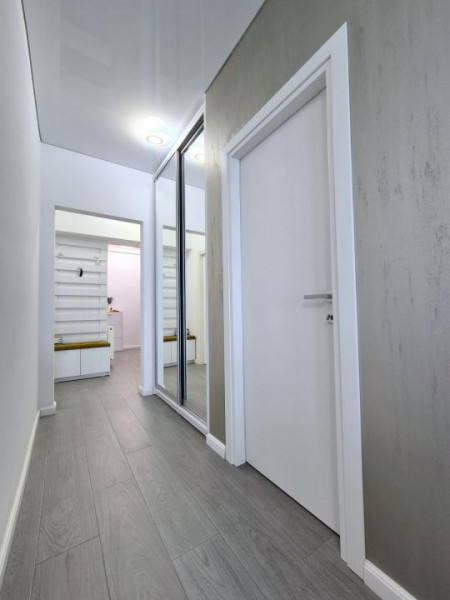 Mamaia - REX - apartament cu terasa si vedere panoramica pe lac