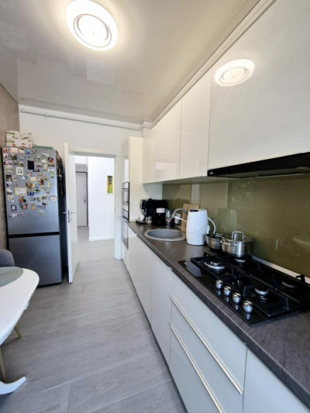 Mamaia - REX - apartament cu terasa si vedere panoramica pe lac