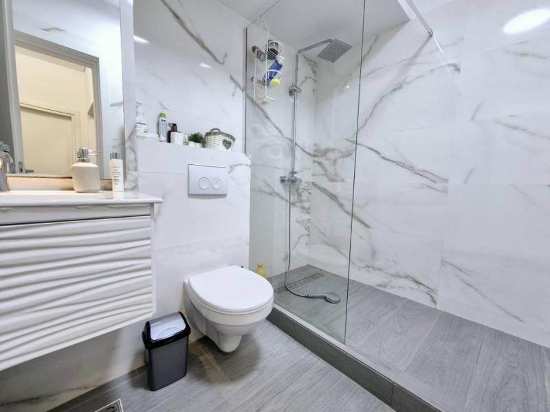 Mamaia - REX - apartament cu terasa si vedere panoramica pe lac