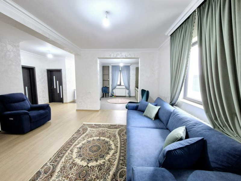 Valu lui Traian - zona linistita - casa moderna cu dotari de lux