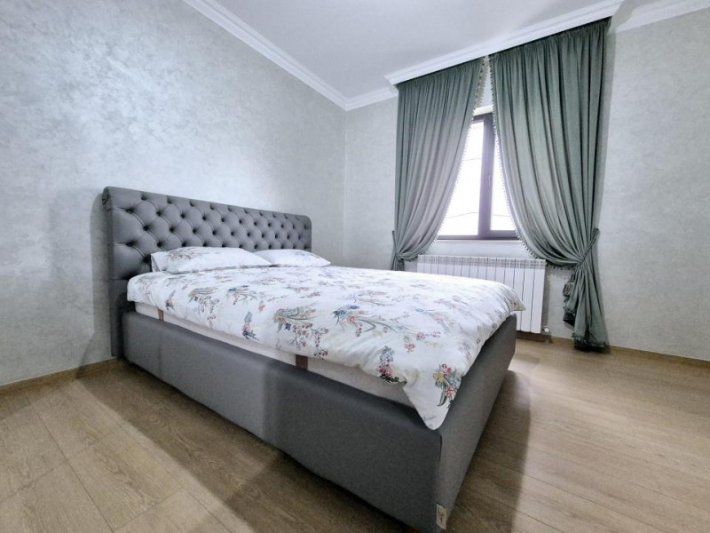 Valu lui Traian - zona linistita - casa moderna cu dotari de lux