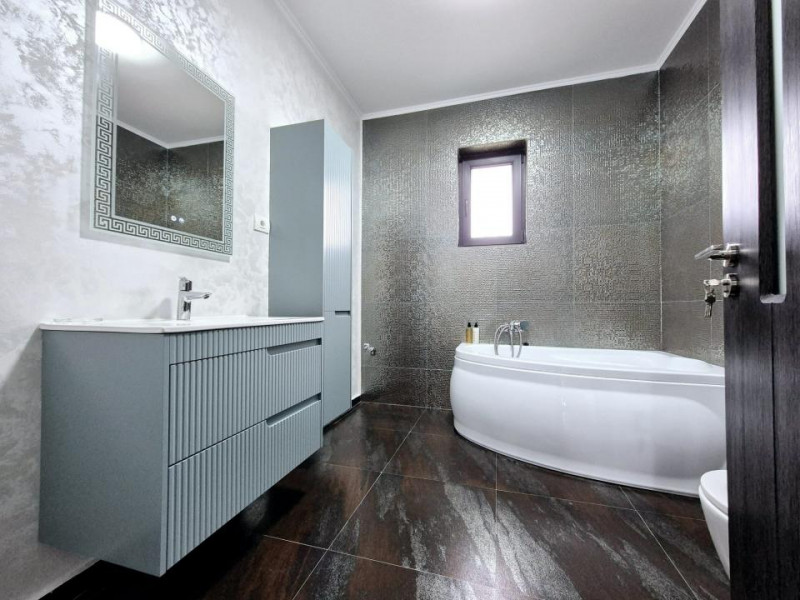 Valu lui Traian - zona linistita - casa moderna cu dotari de lux