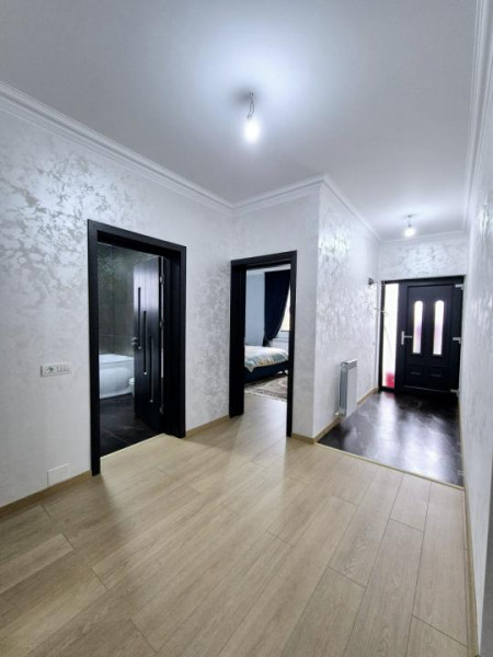 Valu lui Traian - zona linistita - casa moderna cu dotari de lux