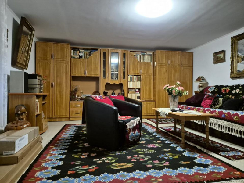 Centru - Piata Grivitei - casa