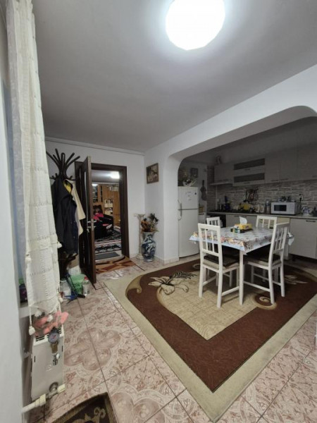 Centru - Piata Grivitei - casa