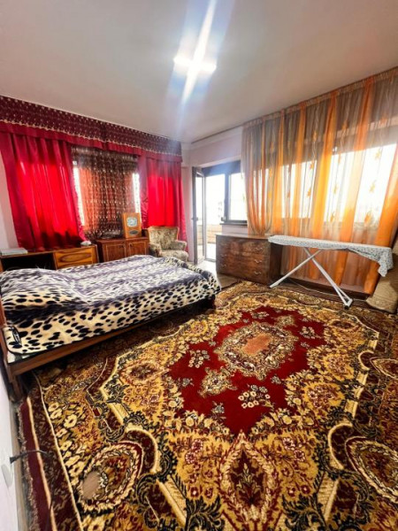 Compozitori - apartament cu potential imens