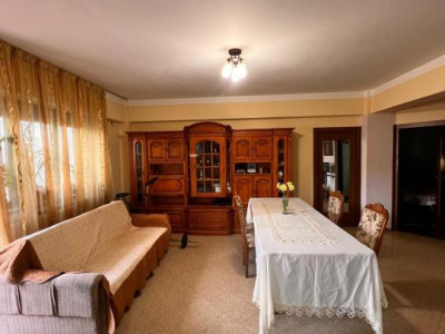 Compozitori - apartament cu potential imens