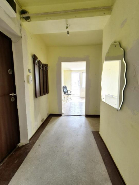 Piata Ovidiu - Catedrala -  apartament 3 camere decomandate