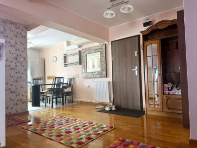 City Mall - apartament 2 camere transformat in 3 camere