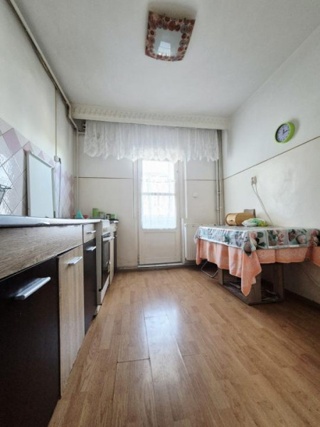 OCAZIE !!!! Far - apartament 2 camere decomandate