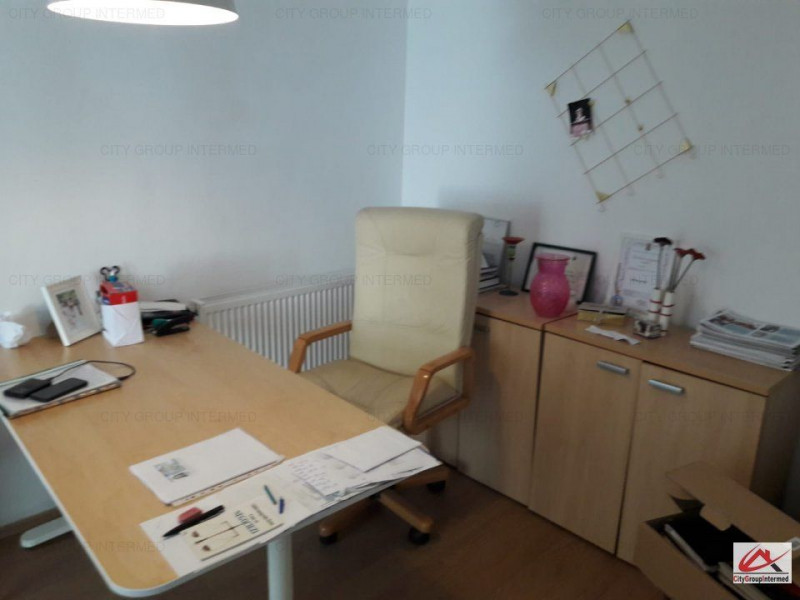 Constanta - Tomis I - casa 4 camere, constructie caramida