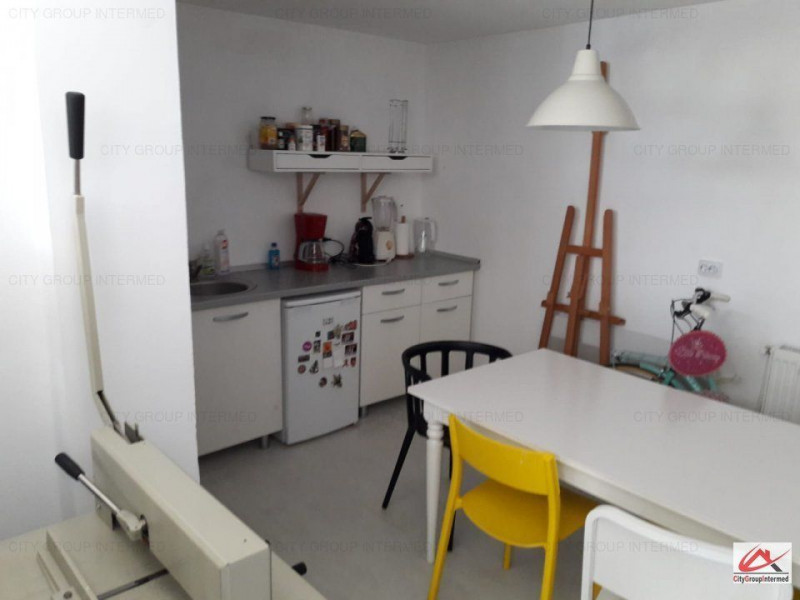 Constanta - Tomis I - casa 4 camere, constructie caramida
